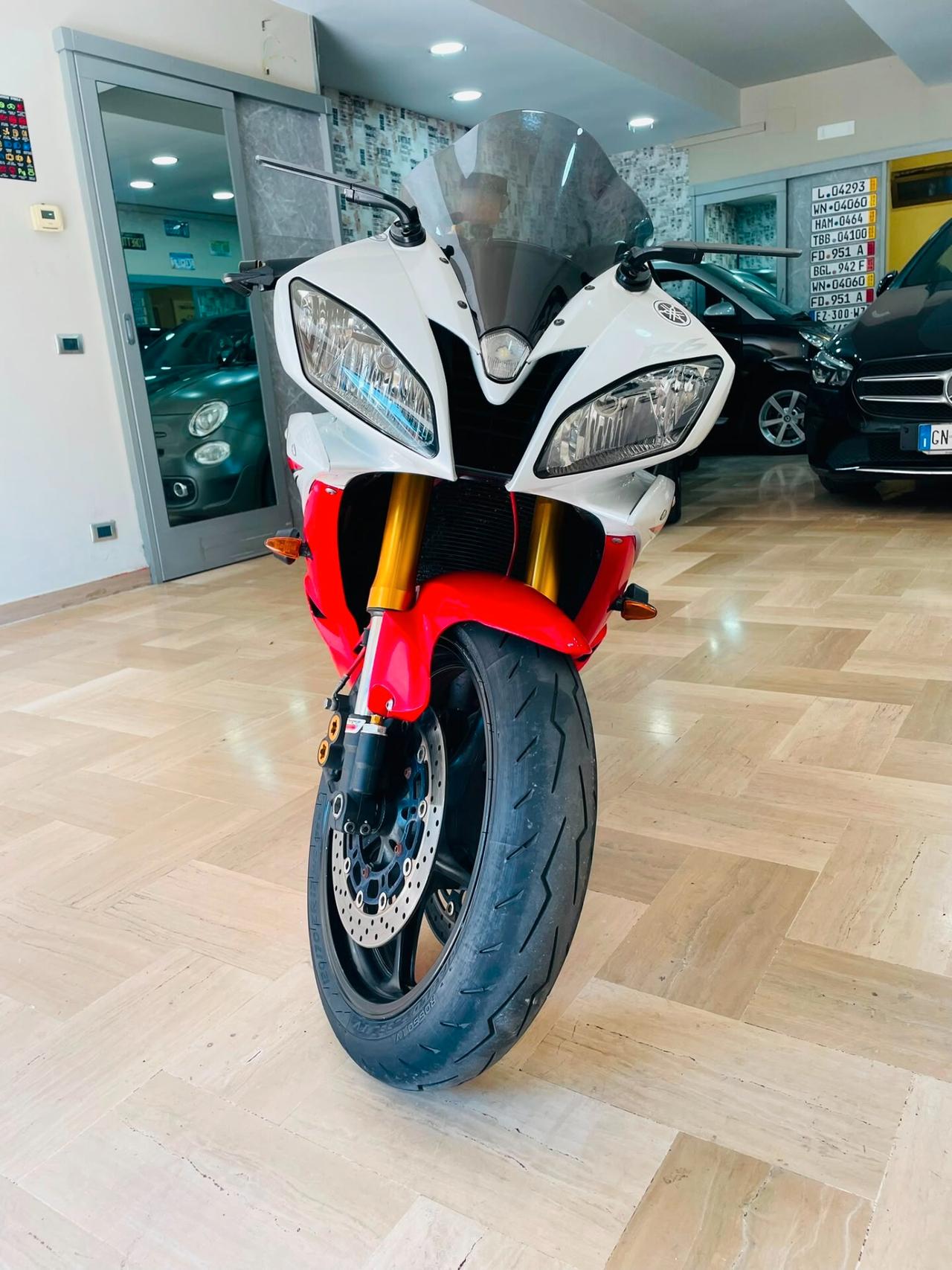 Yamaha YZF R6 Competition White/Red