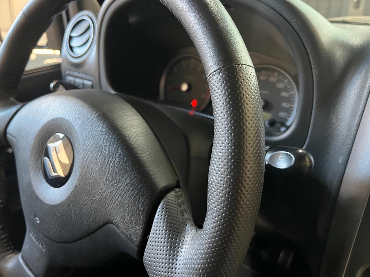 Suzuki Jimny 1.3i 4WD JLX+ - 22.000KM