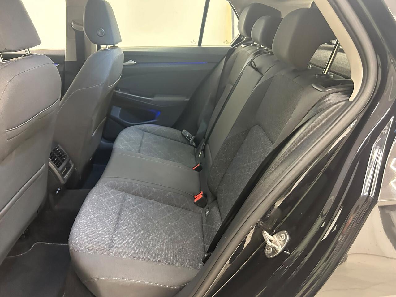 Volkswagen Golf 1.0 eTSI EVO DSG Life
