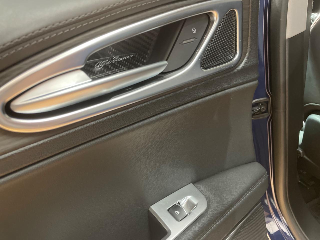 Alfa Romeo Stelvio 2.2 Turbodiesel 210 CV AT8 Q4 Executive