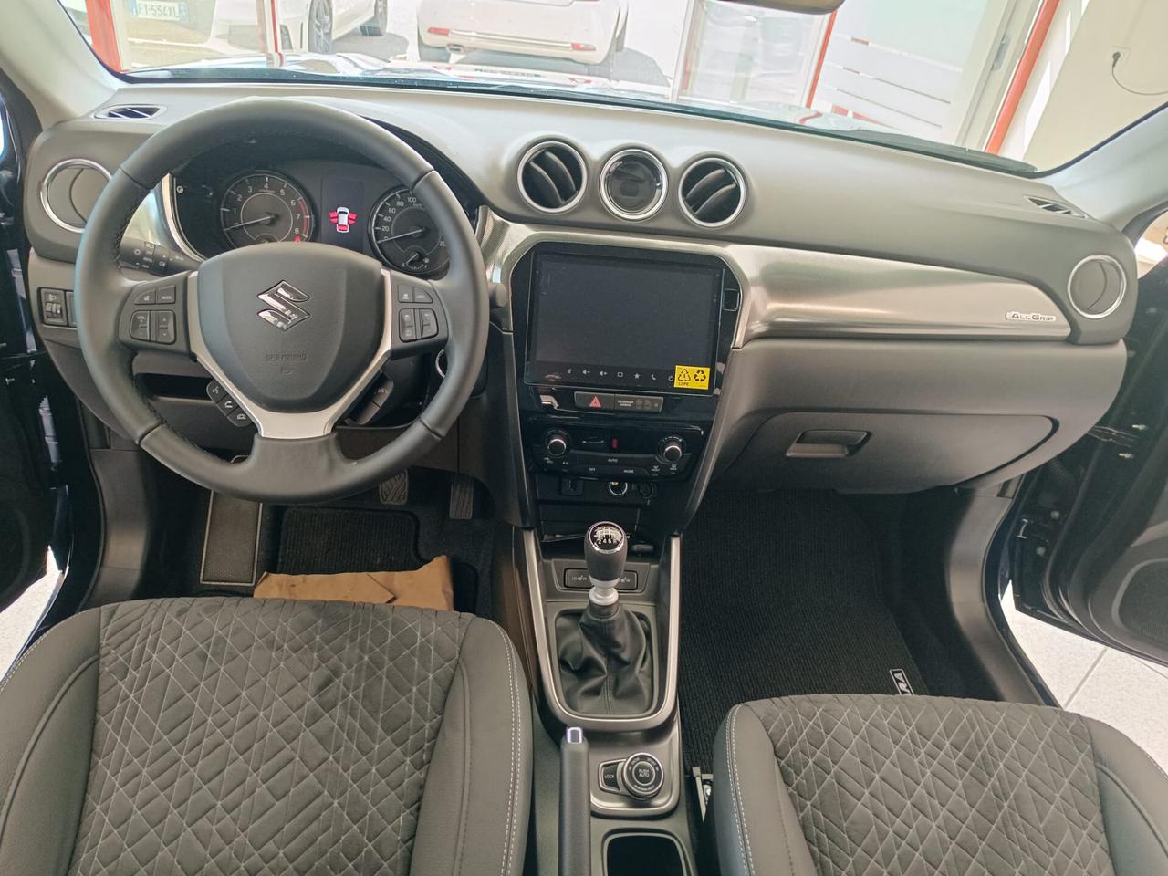 SUZUKI VITARA 1.4 IBRIDA ALLGRIP 4X4 MANUALE BICOLORE