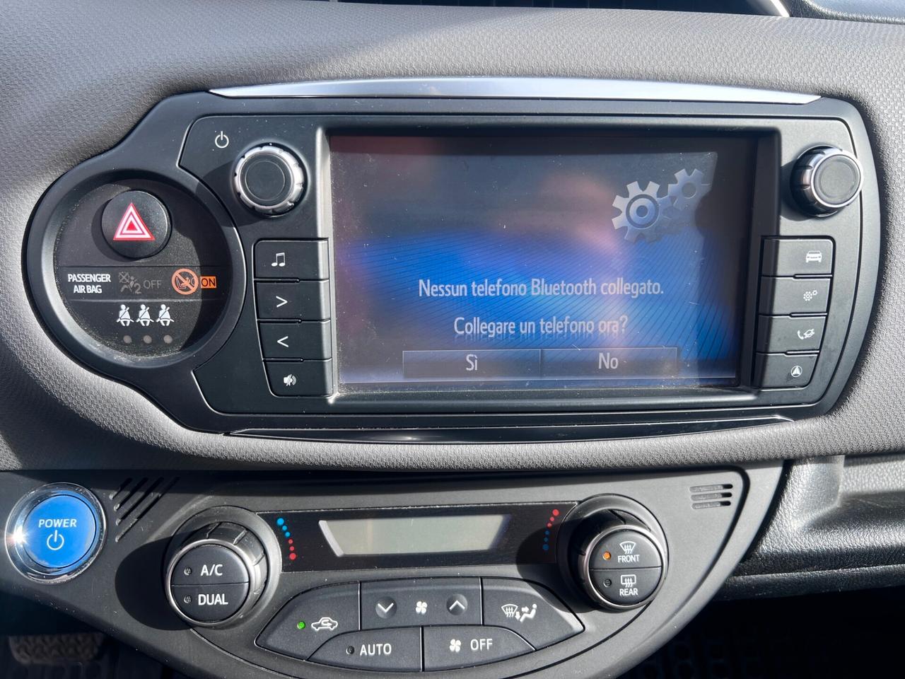 Toyota Yaris 5pt 1.5h 75cv Active OK NEOPAT. TELCLIMA/CAMERA