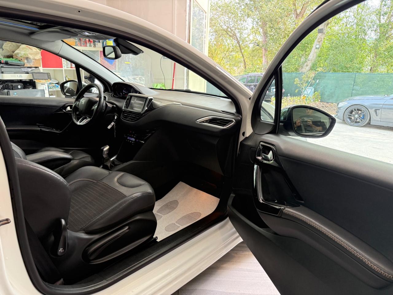 Peugeot 208 1.6 diesel 92 CV