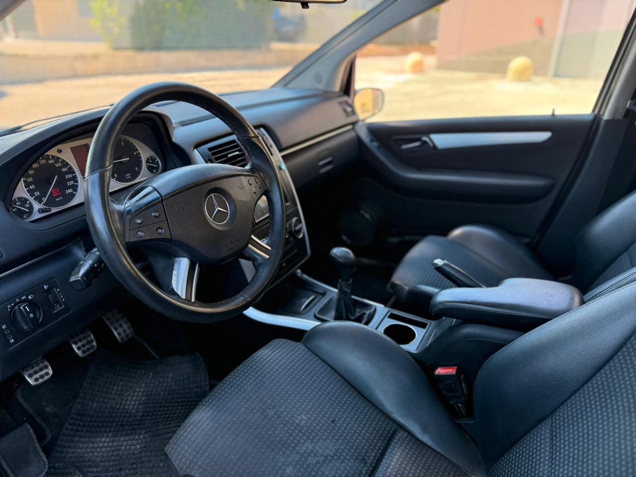 MERCEDES B180 2.0 D 2006 12 MESI DI GARANZIA