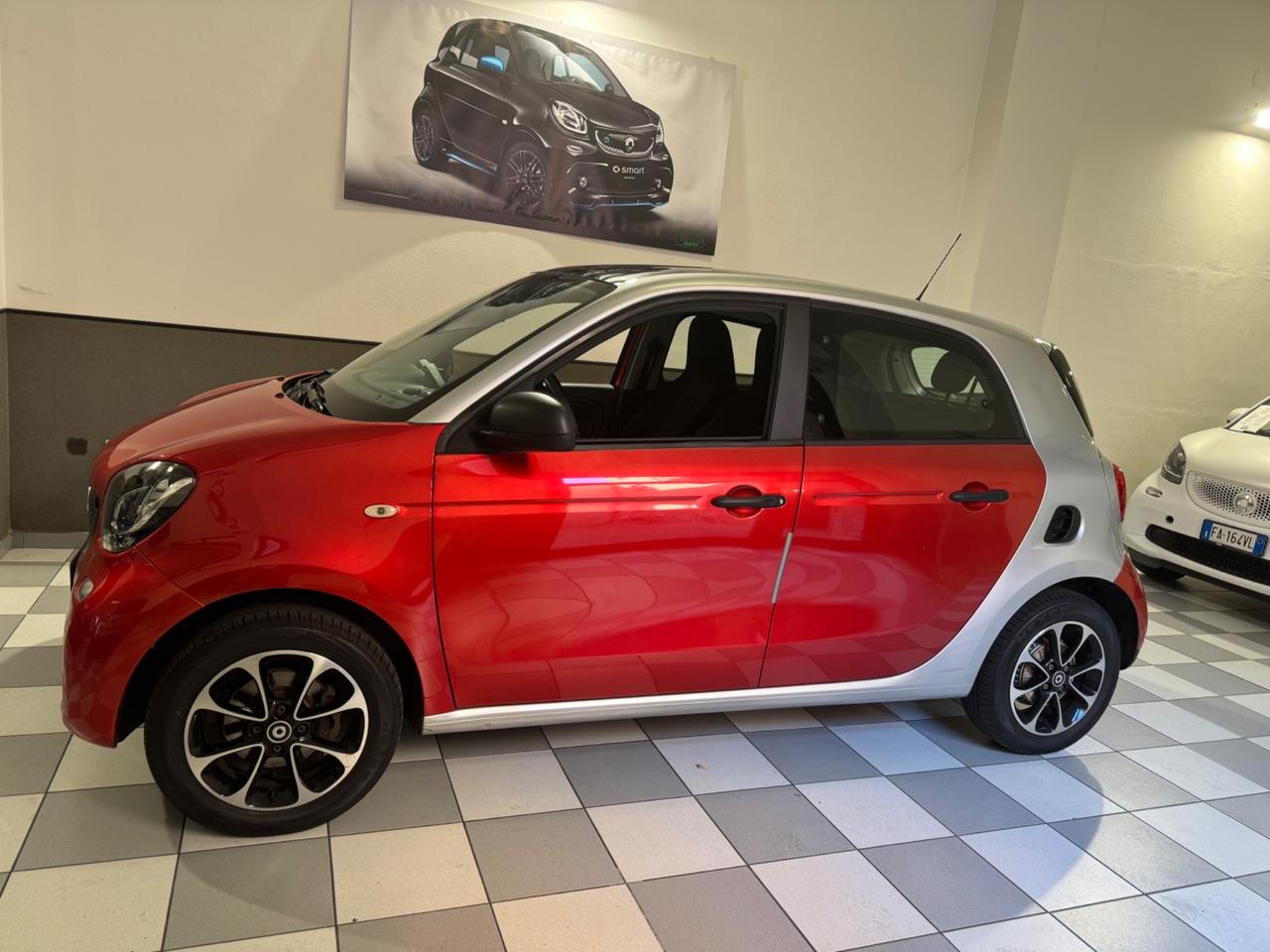 Smart ForFour 70 1.0 Passion garanzia 12 mesi