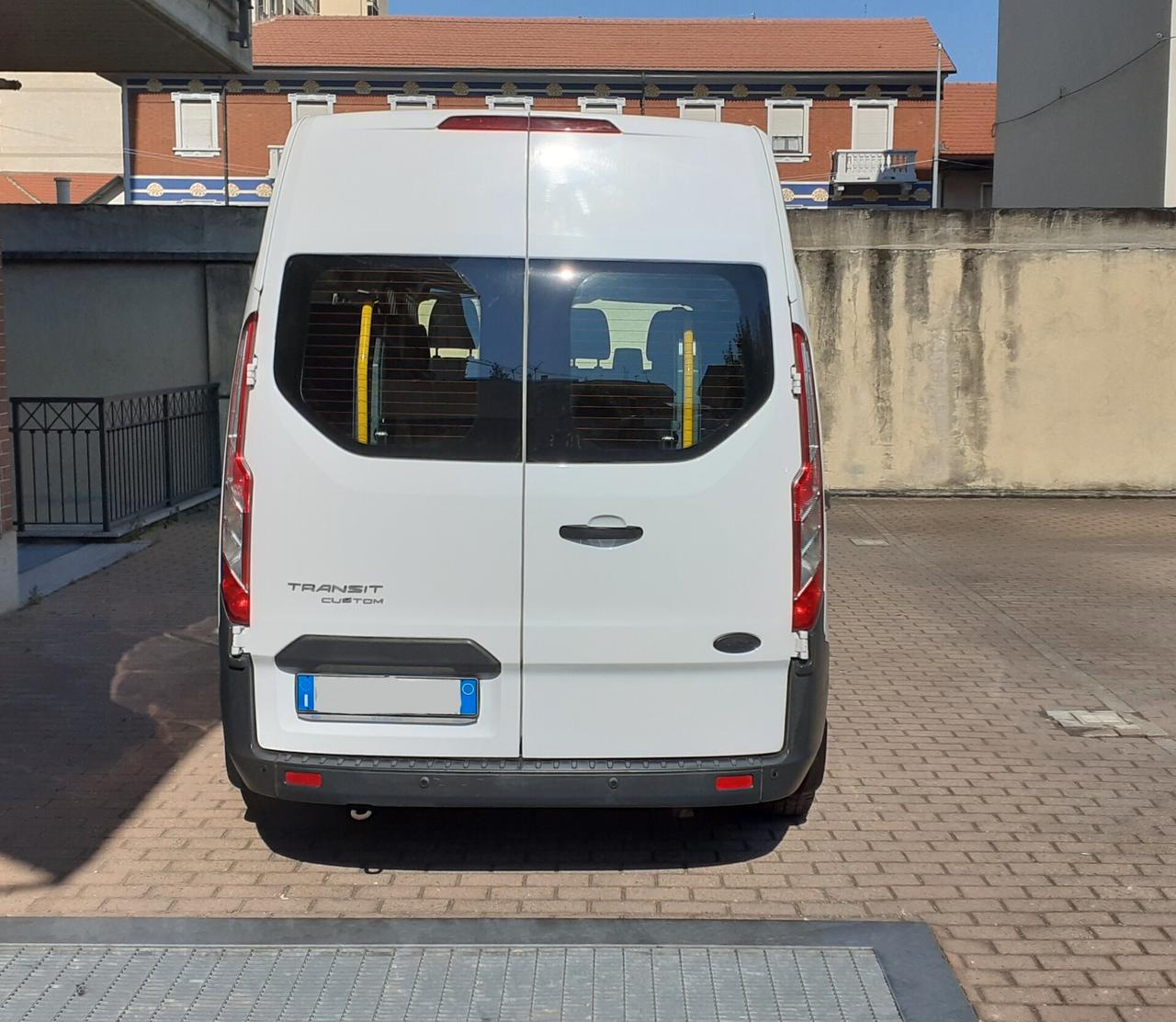 Ford Transit Custom trasporto disabili pedana +IVA