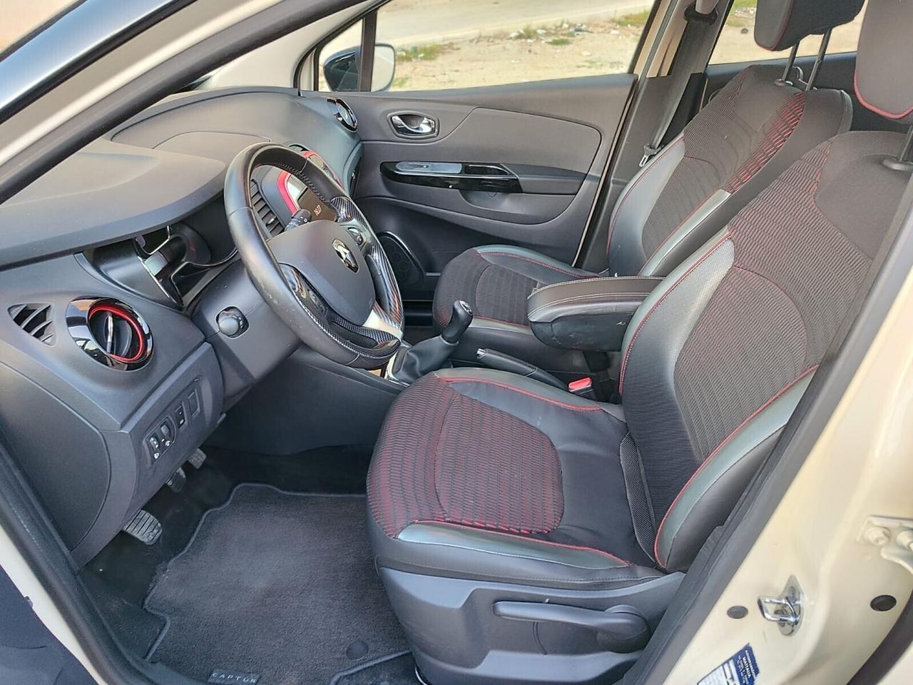 Renault Captur 1.5 dCi 90CV 2017 SUPER FULL!!