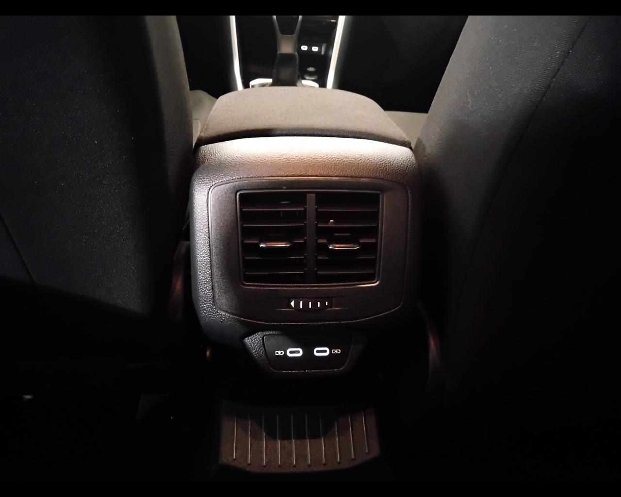 VOLKSWAGEN T-Roc I 2022 - T-Roc 1.0 tsi Life 110cv