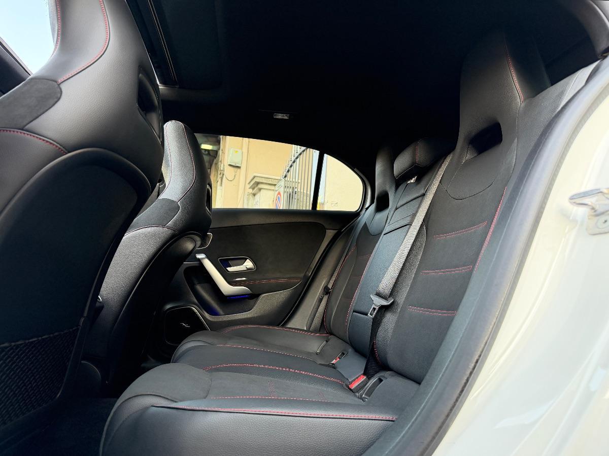 New Mercedes Classe A 250 4Matic Premium AMG Night Edition