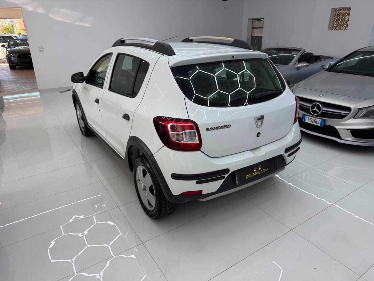 Dacia Sandero Stepway 1.5 dCi 90CV-Diesel - Ok neopatentati