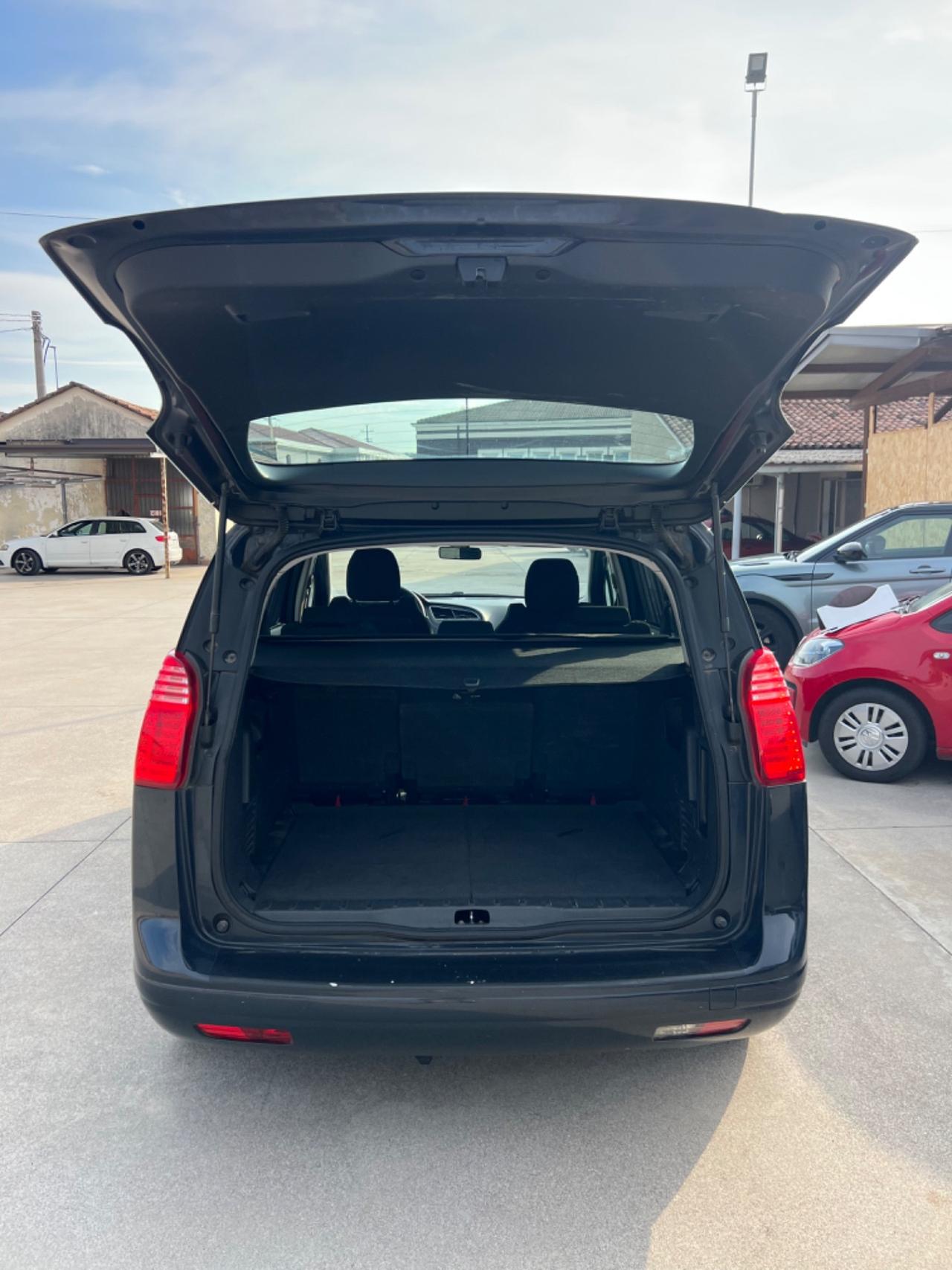 Peugeot 5008 1.6 HDi 112CV Premium