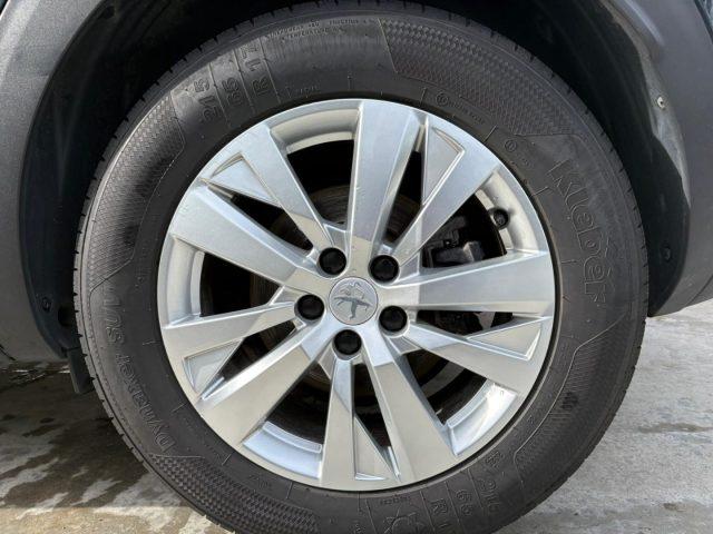 PEUGEOT 3008 BlueHDi 130 S&S EAT8