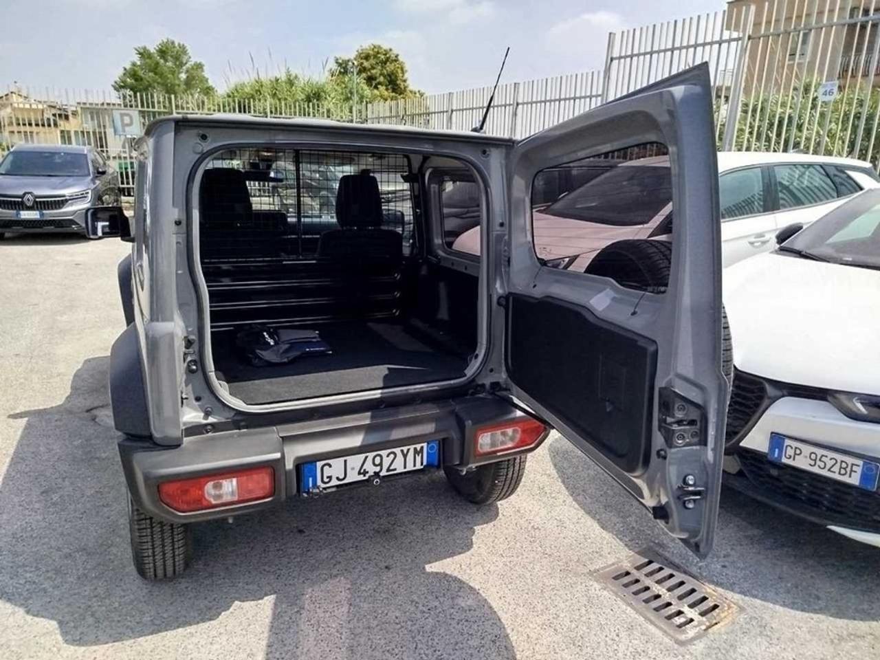 Suzuki Jimny 1.5 5MT PRO (N1)