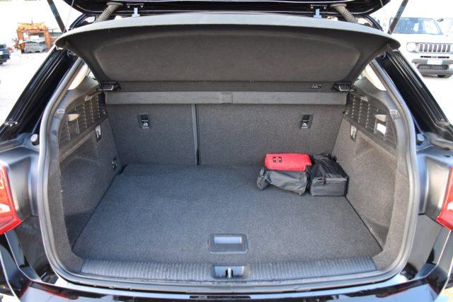 AUDI Q2 30 TDI Business *LED, NAVIGATORE*