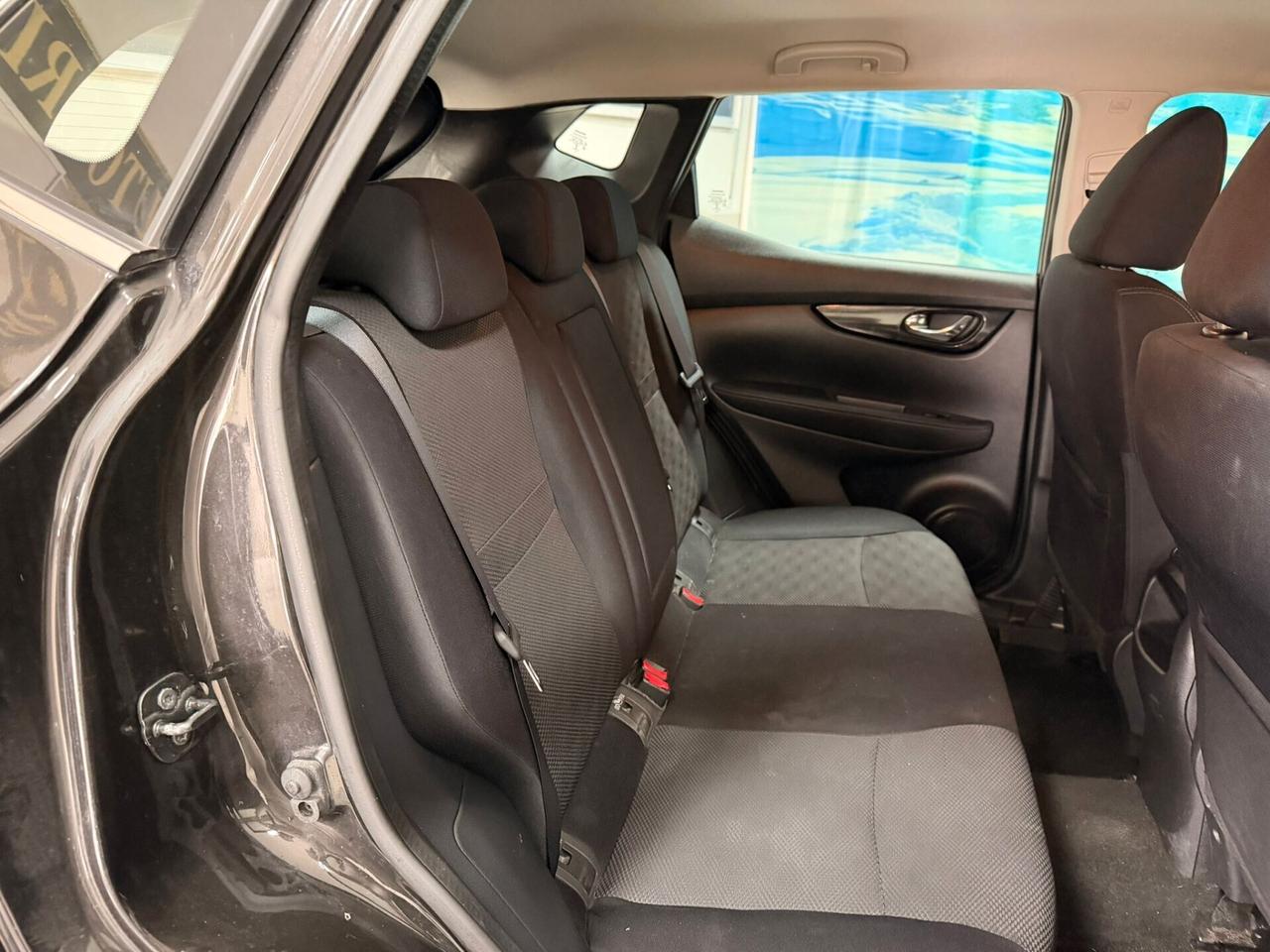 Nissan Qashqai 1.5 dCi N - Vision