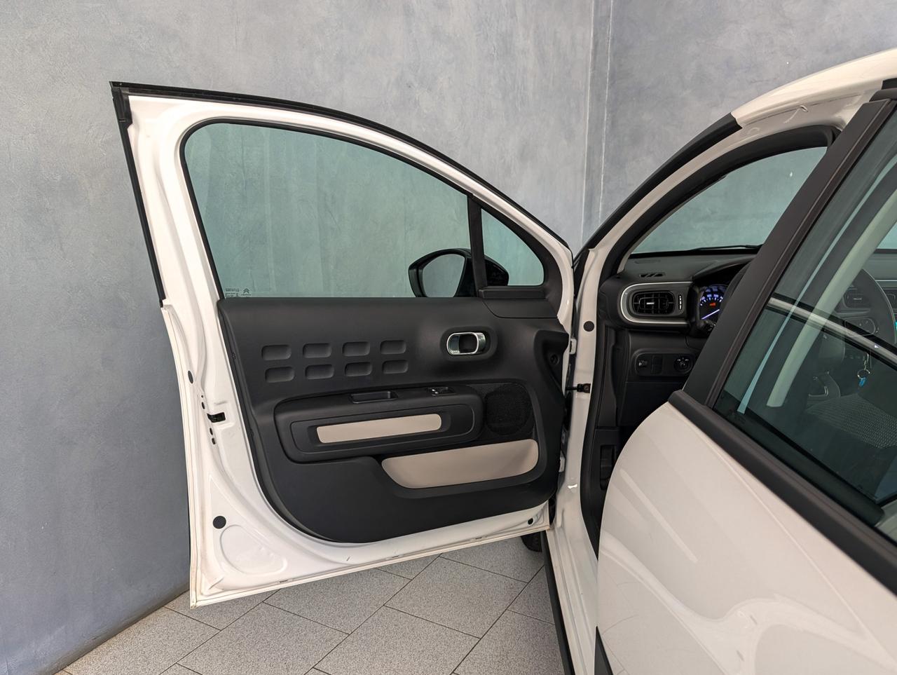 Citroen C3 1.2 puretech 83cv Shine