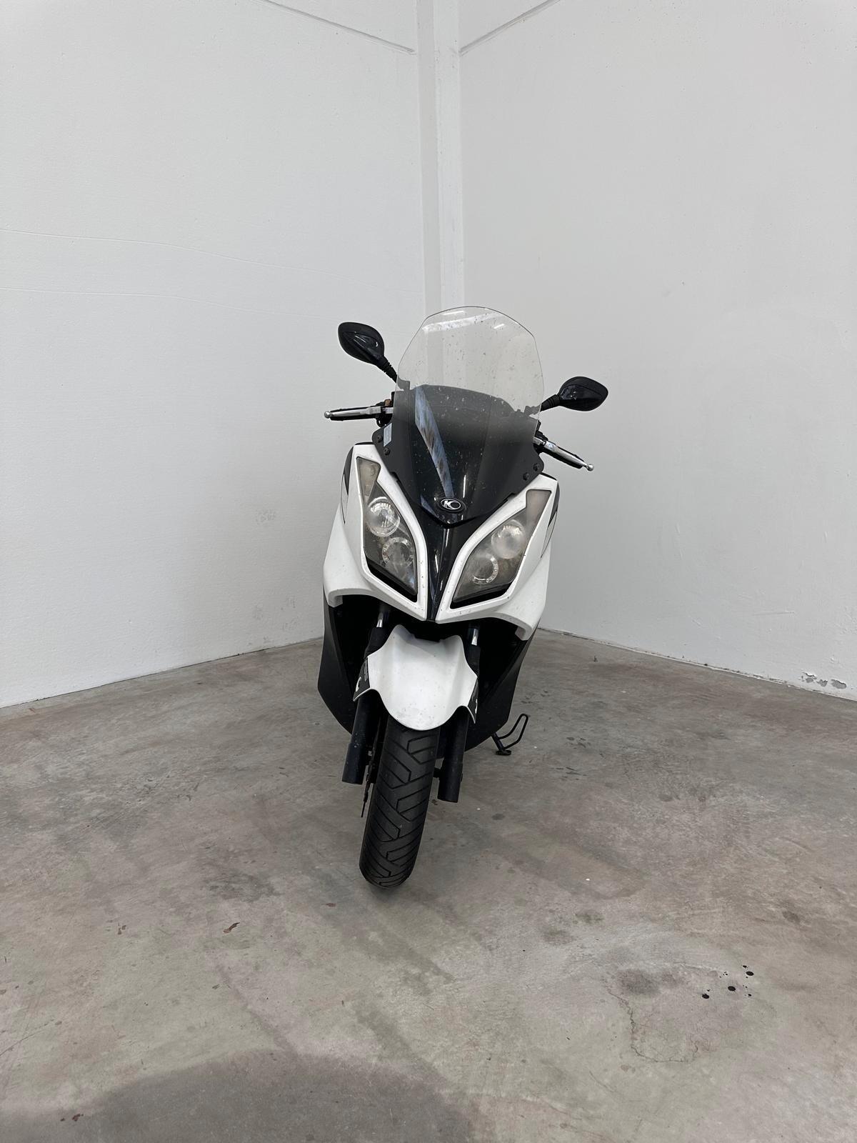 Kymco Downtown 300i