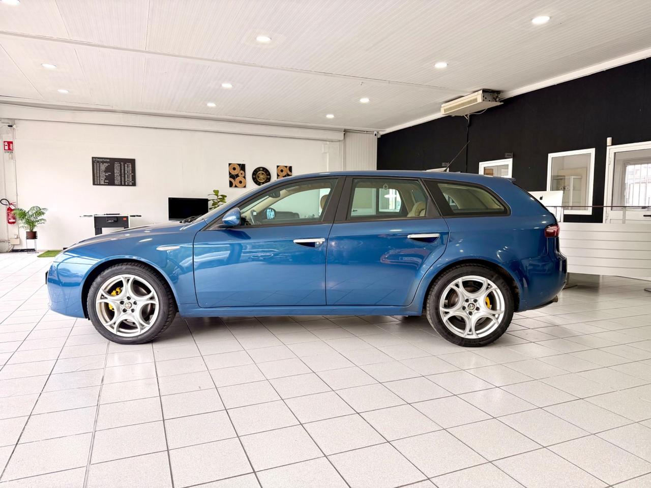 Alfa Romeo 159 1.9 JTDm Sportwagon Distinctive