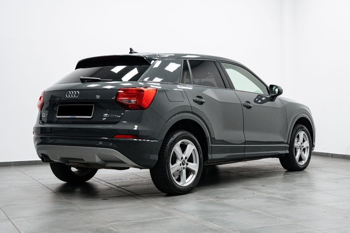 Audi Q2 30 TFSI Business