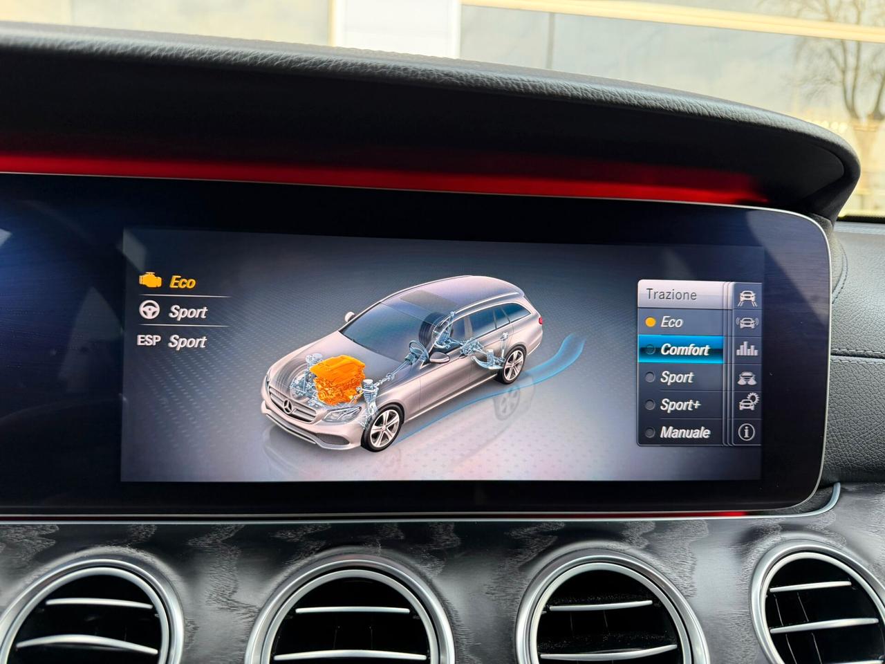 Mercedes E 220 d S.W. 4Matic Auto Premium Plus