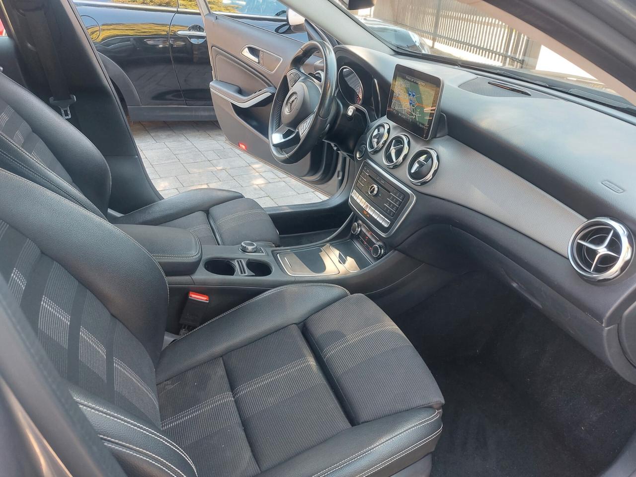 Mercedes-benz GLA 220 d Automatic 4Matic Sport