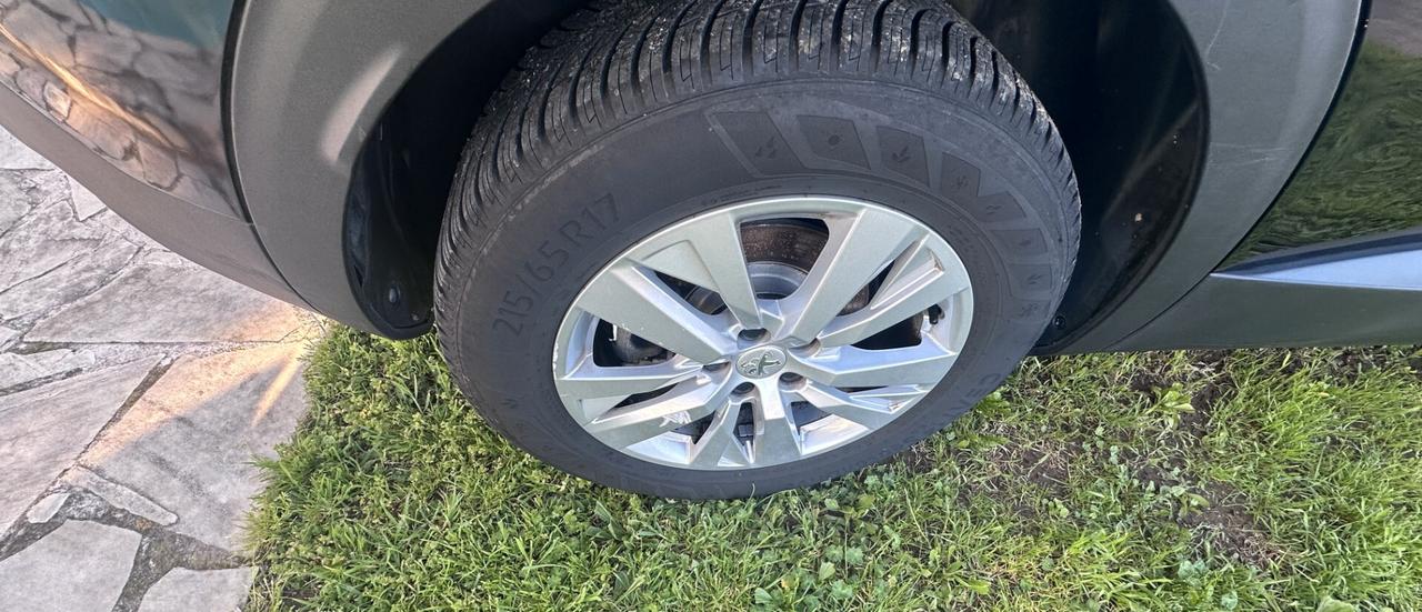 Peugeot 3008 BlueHDi 130 S&S Active