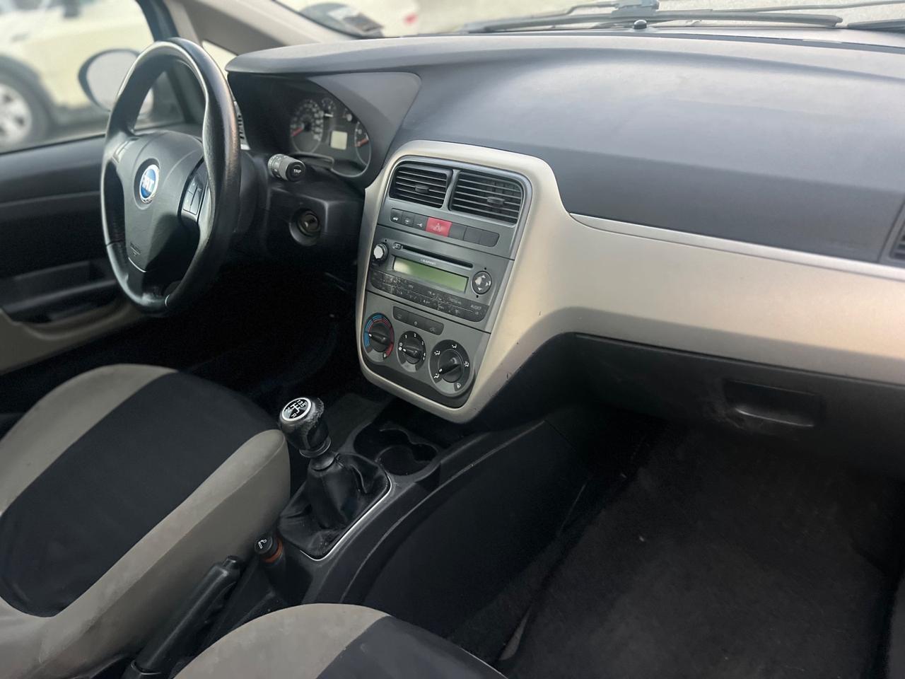Fiat Grande Punto 1.2 benz - Garanzia 12 Mesi