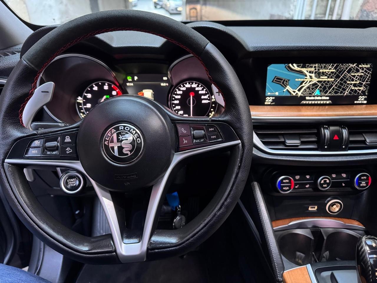 alfa romeo stelvio 2.0 turbo benzina 280cv aceto permuta