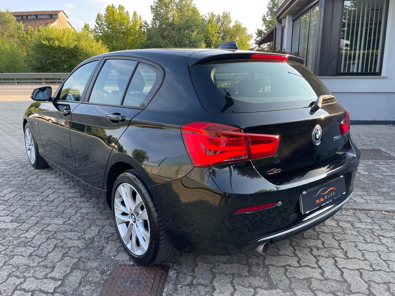 Bmw 118 118d 5p. Urban