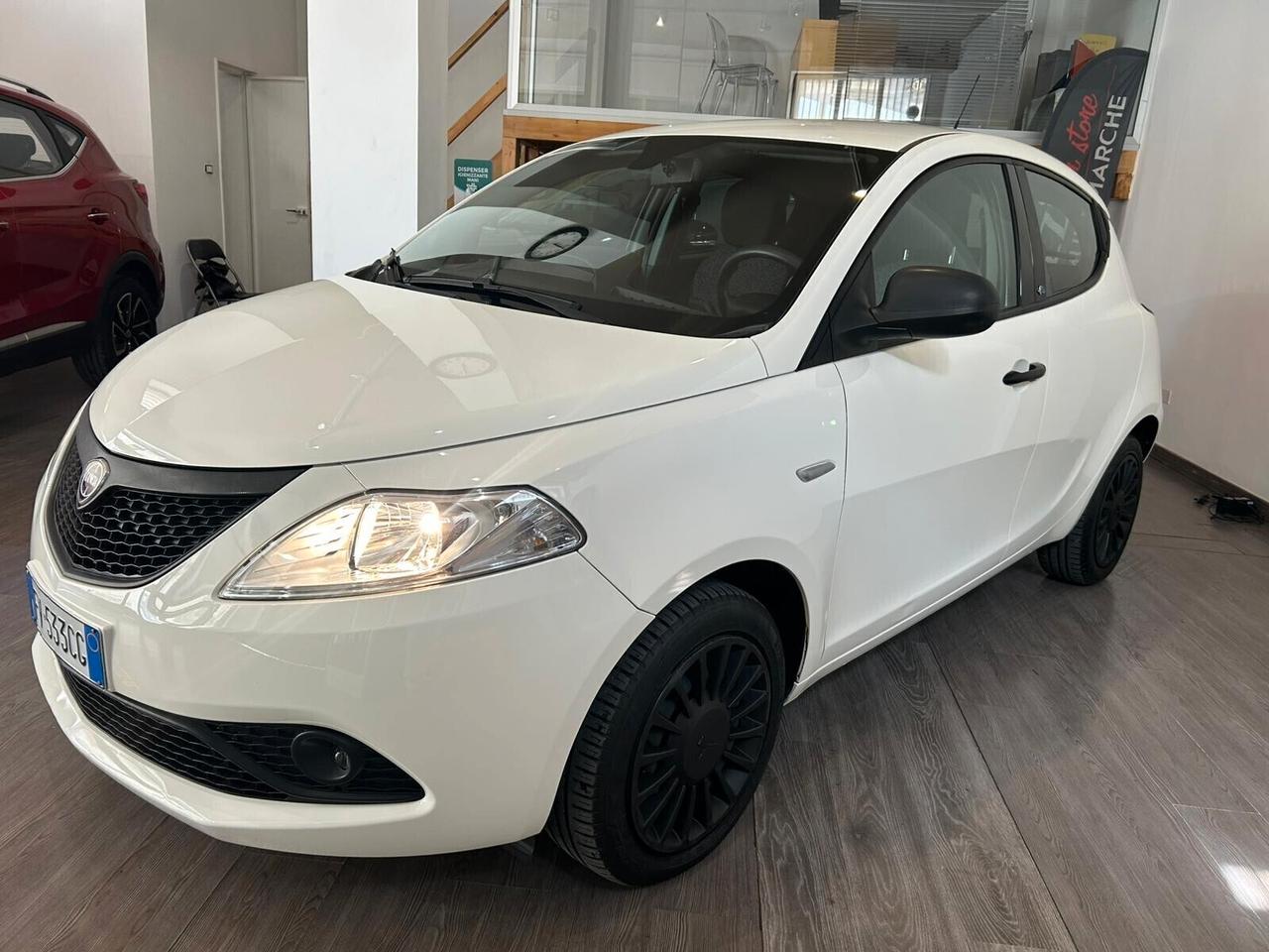 Lancia Ypsilon 1.2 69 CV KM 28000