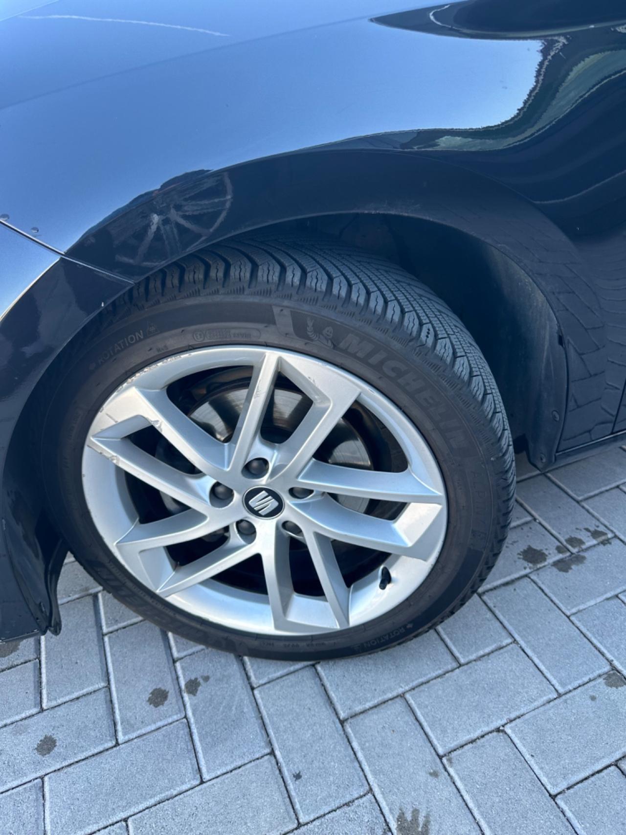 Seat Leon 1.6 TDI 105 CV ADATTA A NEOPATENTATI