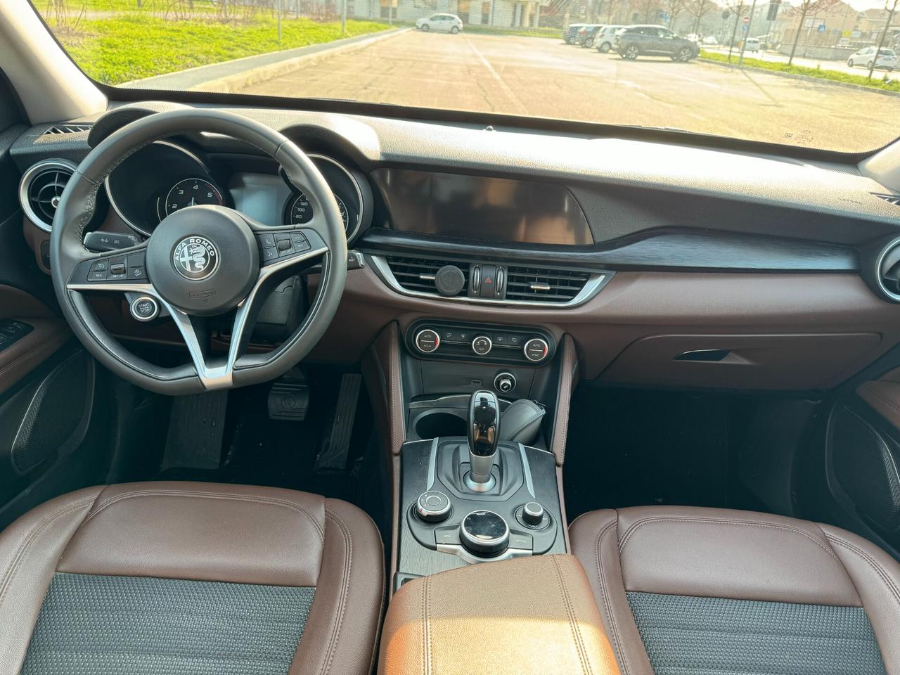 Alfa Romeo Stelvio 2.2 Turbodiesel 150 CV auto (da 307 € al mese)