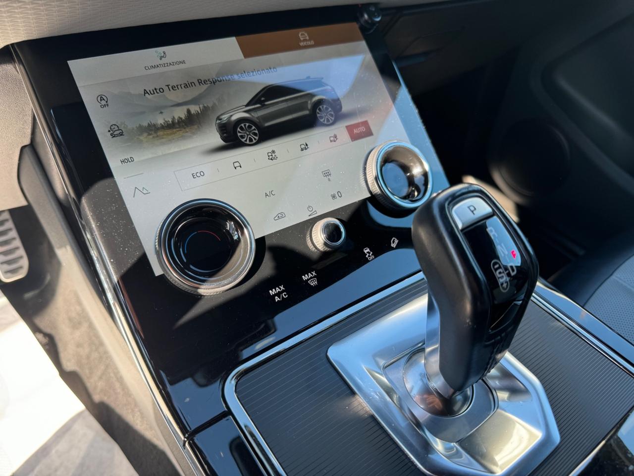 Land Rover Range Evoque 2.0D I4 163 CV AWD Auto R-Dynamic HSE