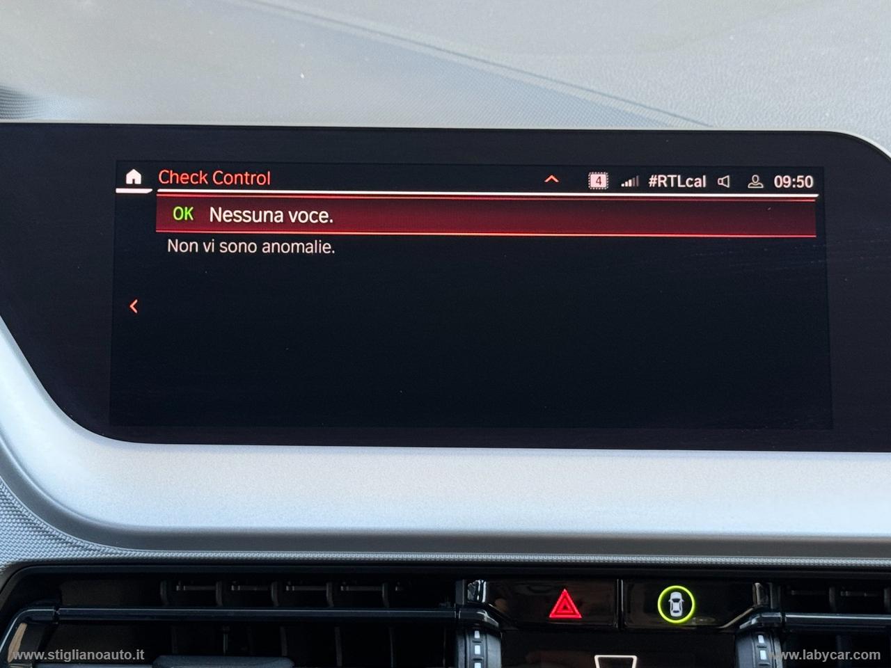 BMW 116d 5p. Business Advantage FARI CAR PLAY