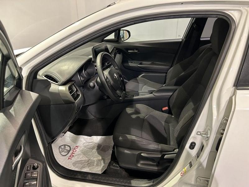 Toyota C-HR C-HR 1.8 Hybrid E-CVT Business AREA C FREE