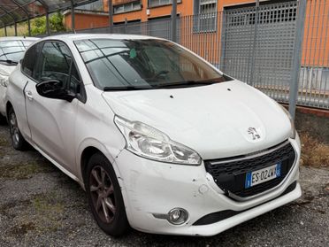 Peugeot 208 1.4 HDi 68 CV 3 porte - 2013