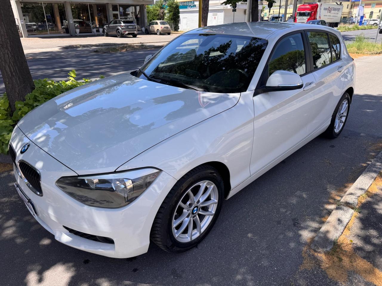 Bmw 116 116d 5p. Neopatentato garanzia 12 mesi