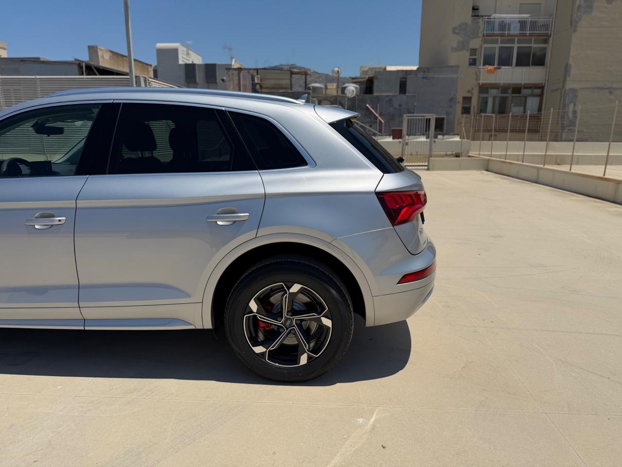 Audi Q5 40 TDI quattro S tronic line plus
