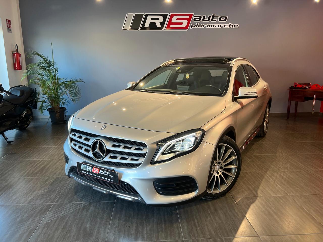 Mercedes-benz GLA 200d Auto 4Matic Premium TETTO