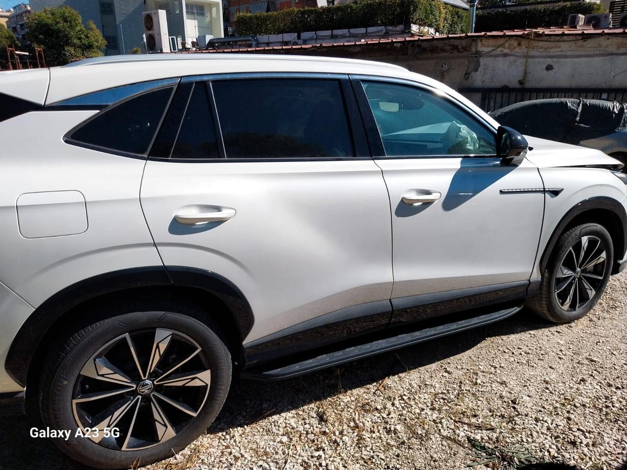 Mg HS PHEV Luxury