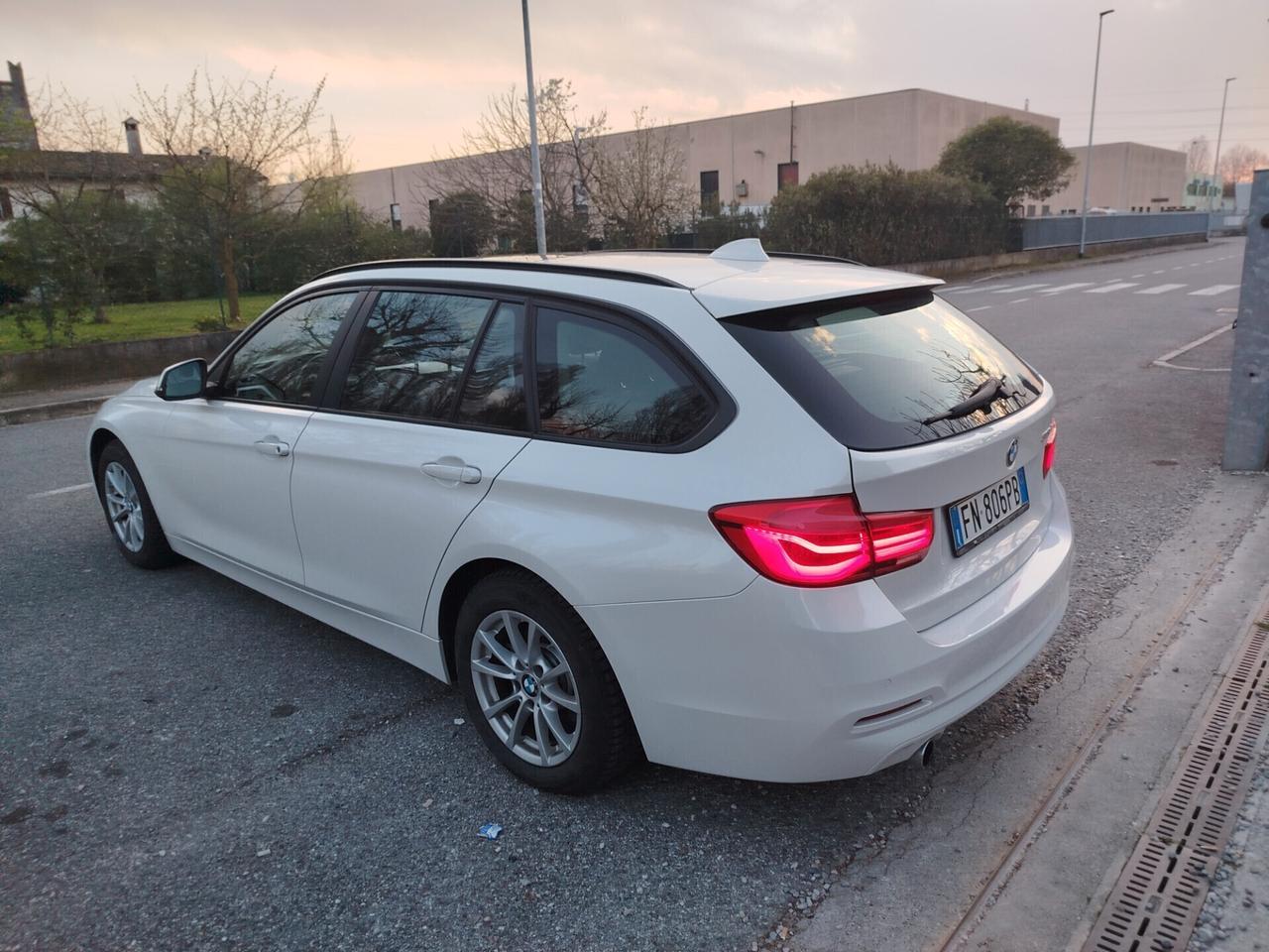 Bmw 318 318d Touring Luxury