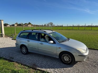 Ford Focus 1.6i station wagon