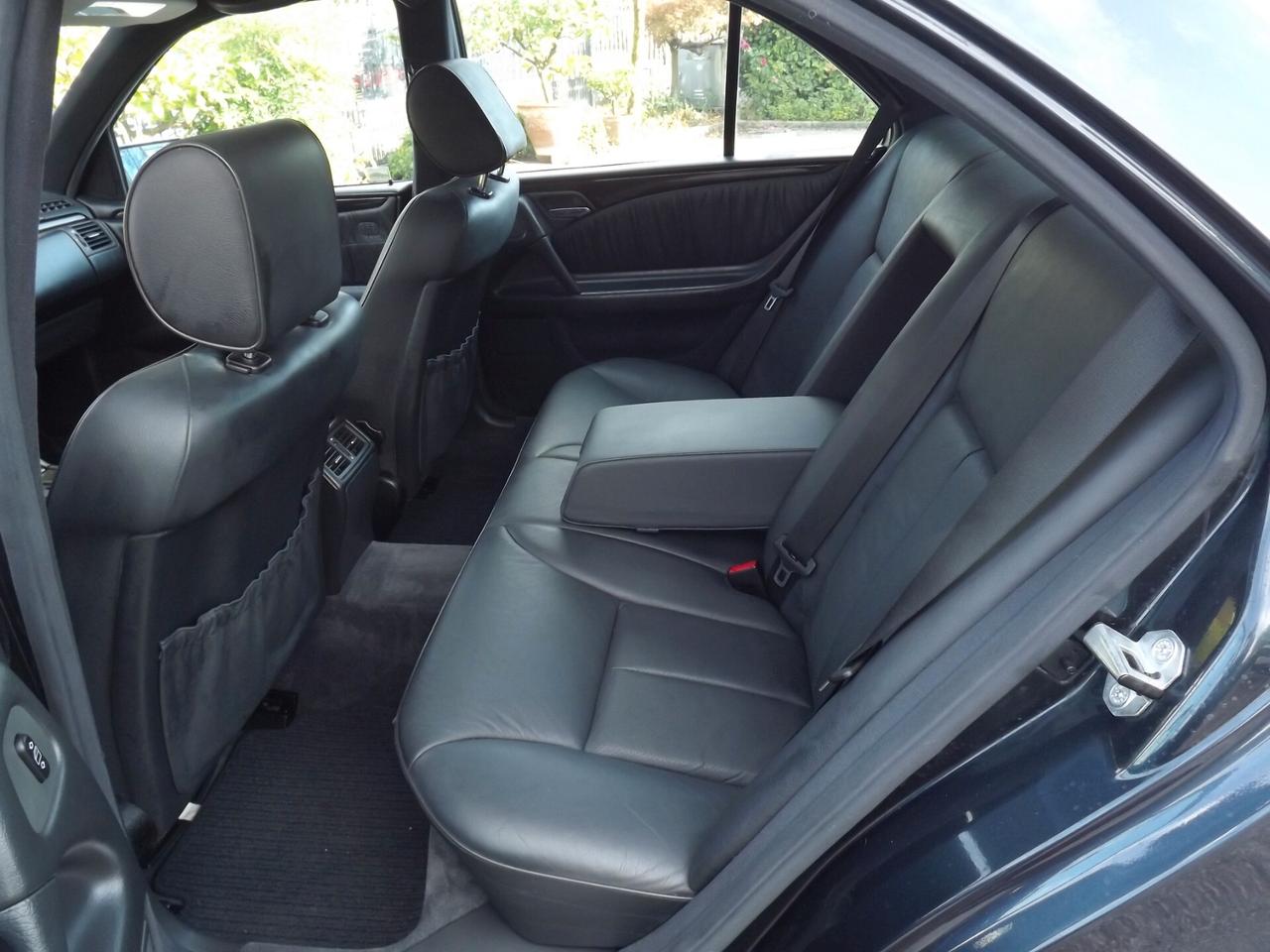 Mercedes-benz E 300 turbodiesel cat Avantgarde ASI