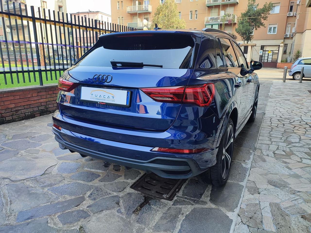 Audi Q3 e-tron 1.4 45 TFSI e PHEV Identity B #7289