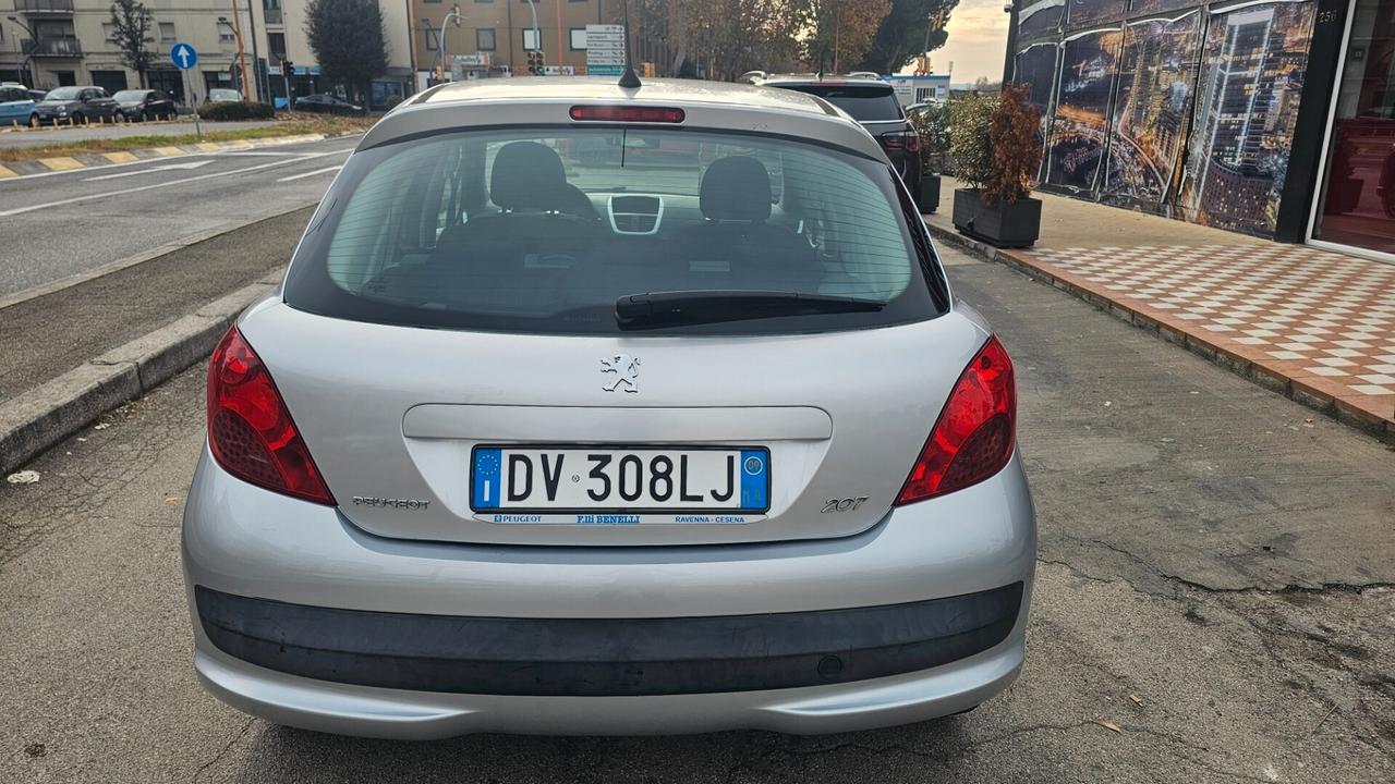 Peugeot 207 1.4 VTi 95CV 5p. XS