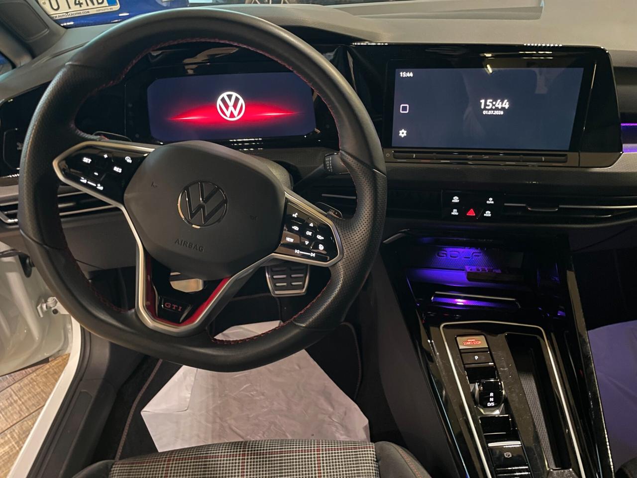 Volkswagen Golf GTI 2.0 TSI 245CV DSG