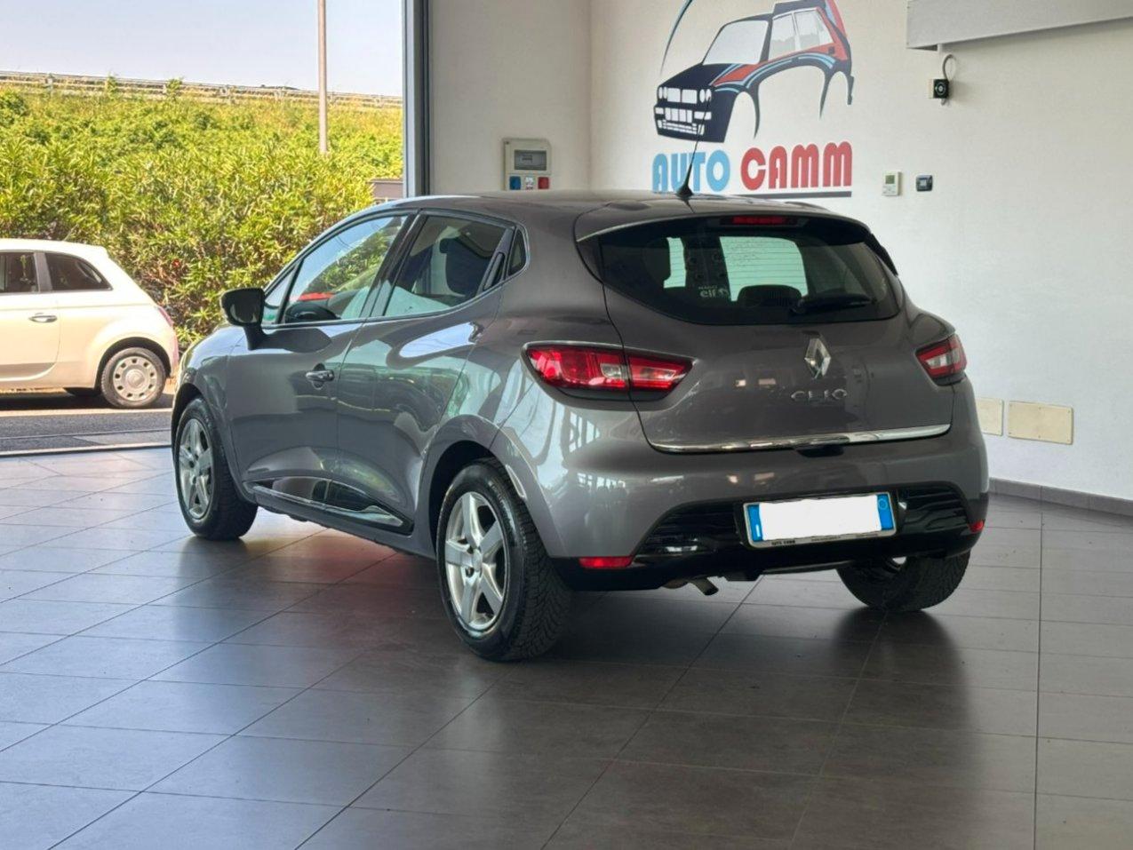 Renault Clio 5p 1.2 Live 75cv