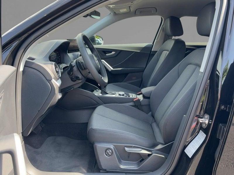 Audi Q2 35 TDI S tronic S line Edition Sonos Gancio Cockpit