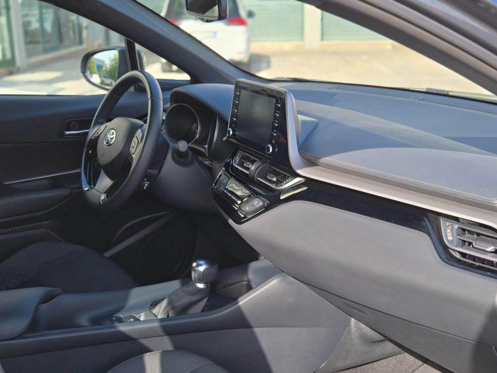 Toyota C-HR 1.8h Active e-cvt