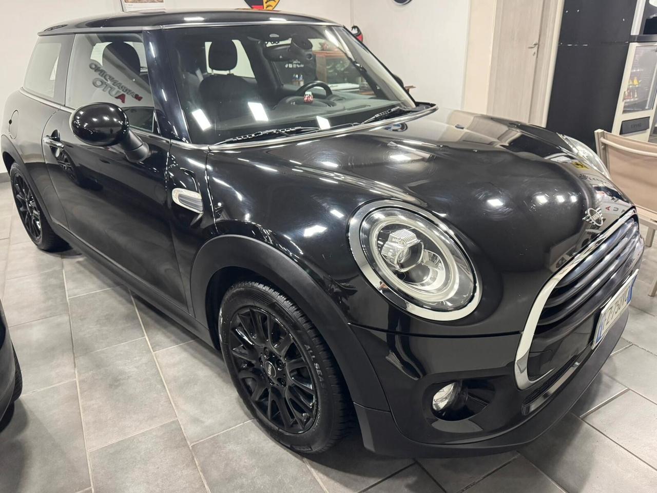 Mini 1.5 Cooper D Baker Street Stop a bandiera Inglese e anche Bandiere interni
